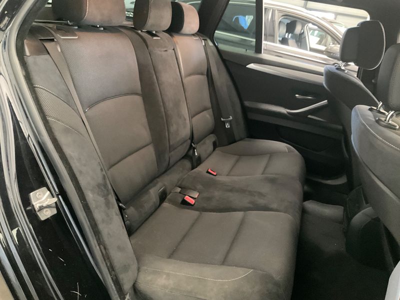 BMW 5er 525d 2011 – снимка 19