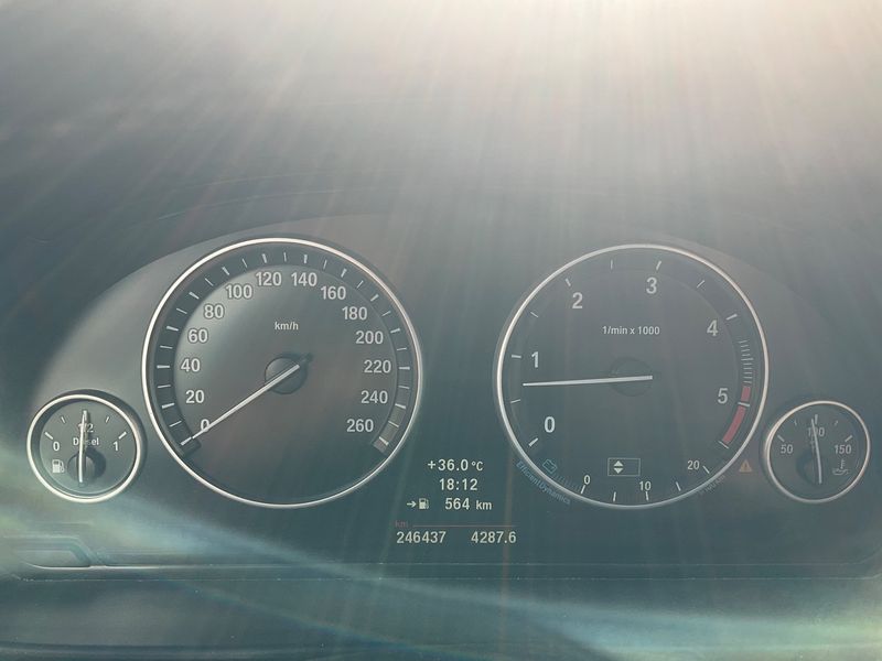BMW 5er 525d 2011 – снимка 18