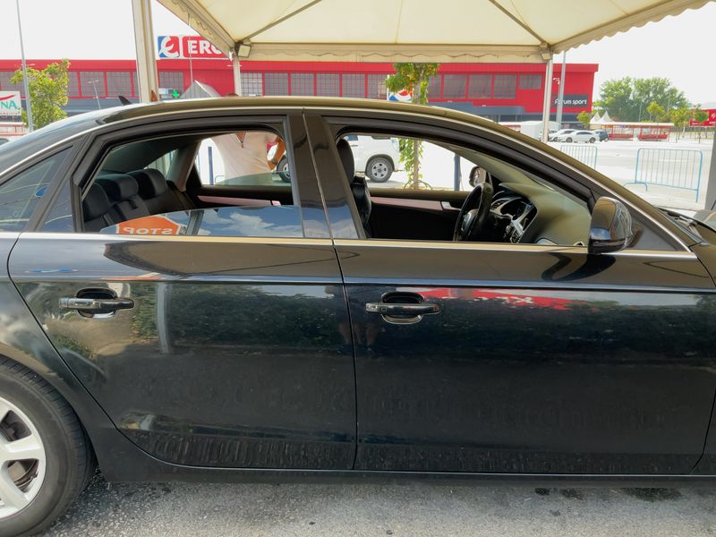 Audi A4 2.0 TDI 2009 – снимка 7