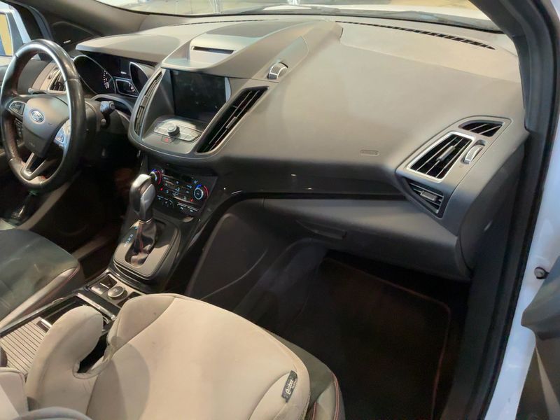 Ford Kuga 1.5 EcoBoost ST-Line 2018 – снимка 17
