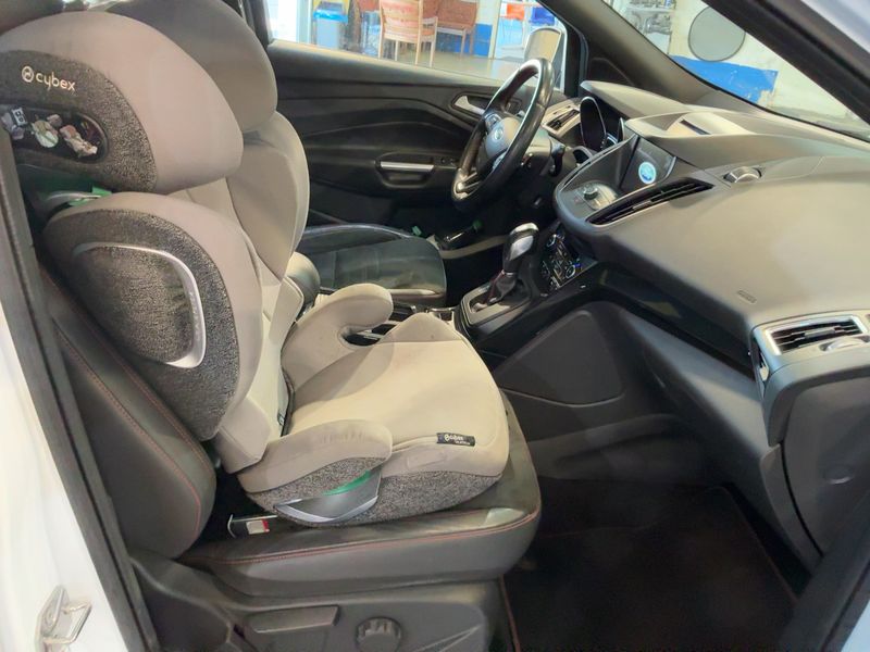 Ford Kuga 1.5 EcoBoost ST-Line 2018 – снимка 16