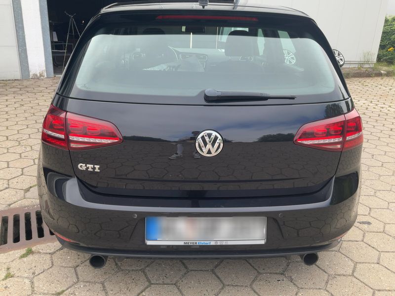 Volkswagen Golf VII 2.0 TSI GTI BlueMotion Tech 2015 – снимка 7