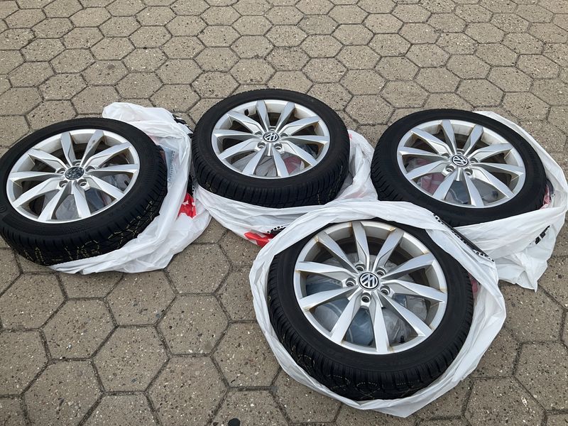 Volkswagen Golf VII 2.0 TSI GTI BlueMotion Tech 2015 – снимка 15