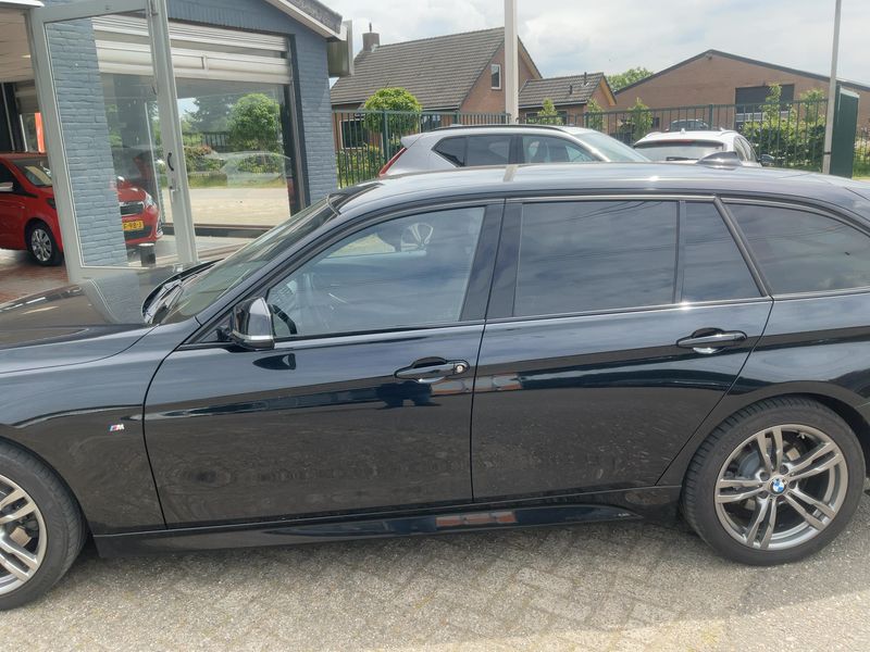 BMW 3er 330i xDrive M Sport 2015 – снимка 4