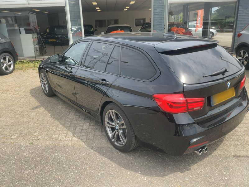 BMW 3er 330i xDrive M Sport 2015 – снимка 6