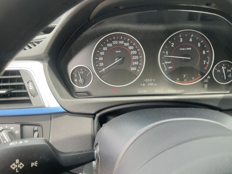 BMW 3er 330i xDrive M Sport 2015 – снимка 18