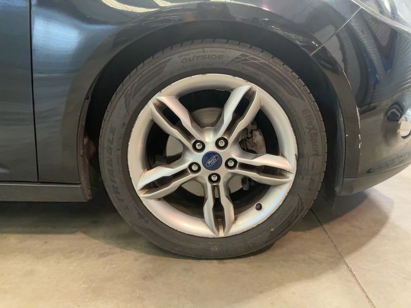 Ford Focus 1.0 EcoBoost Titanium 2013 – снимка 11