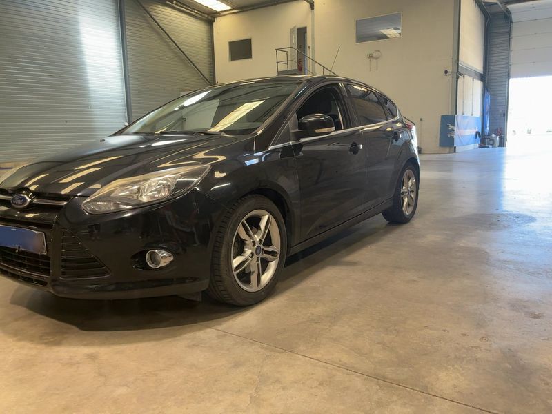Ford Focus 1.0 EcoBoost Titanium 2013 – снимка 2