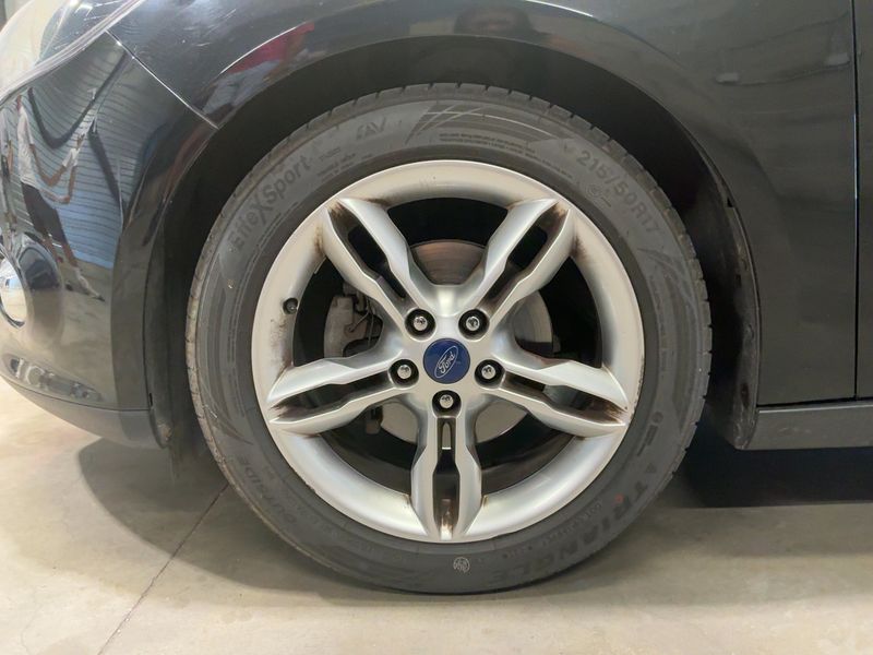 Ford Focus 1.0 EcoBoost Titanium 2013 – снимка 3
