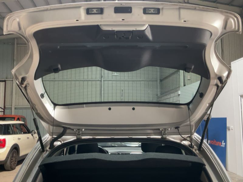 Citroen C3 1.2 PureTech Feel 2017 – снимка 15