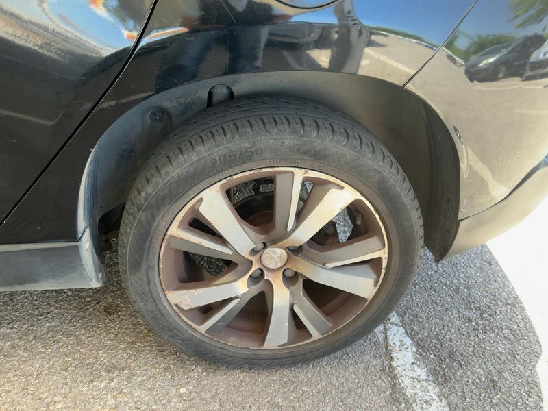 Peugeot 2008 1.6 e-HDi Allure 2014 – снимка 5