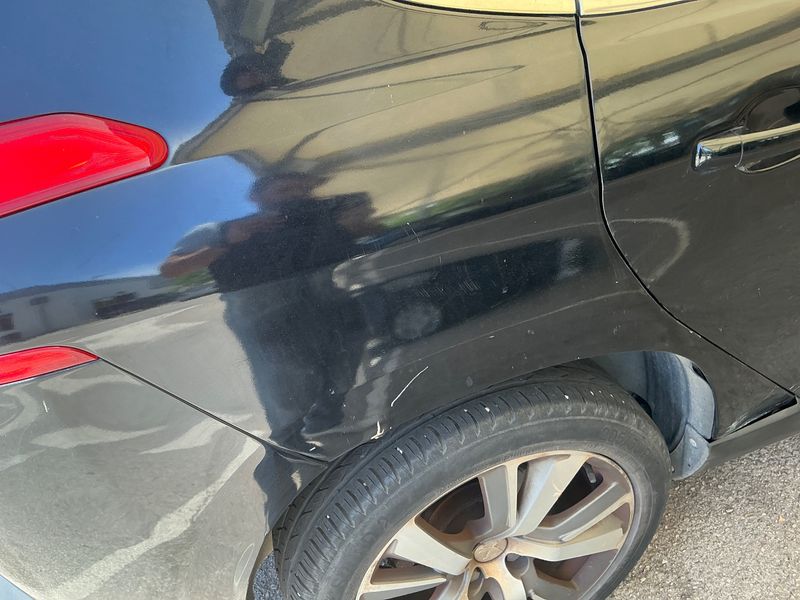Peugeot 2008 1.6 e-HDi Allure 2014 – снимка 22
