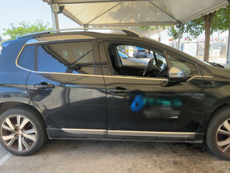 Peugeot 2008 1.6 e-HDi Allure 2014 – снимка 10
