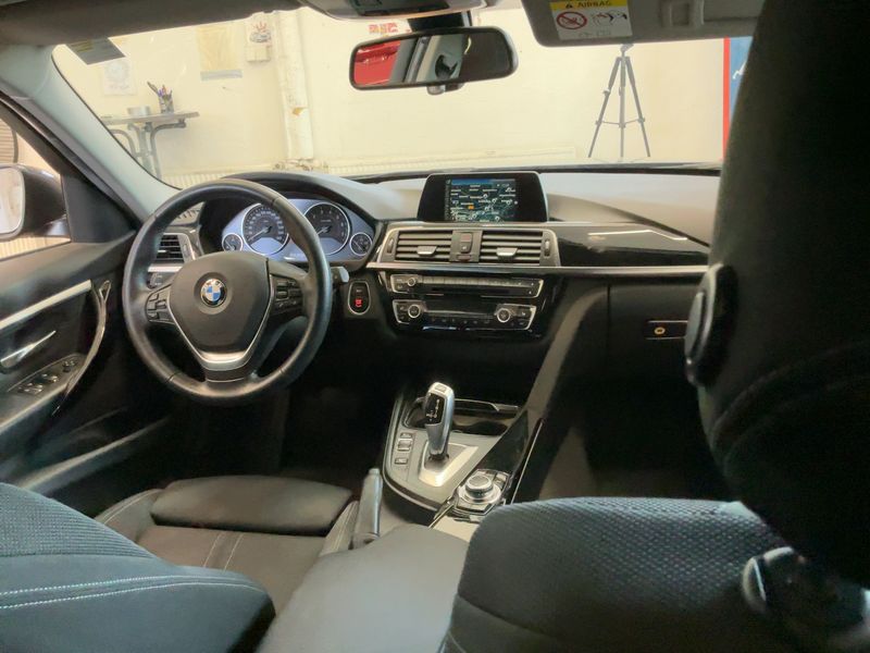 BMW 3er 318i Sport Line 2017 – снимка 18