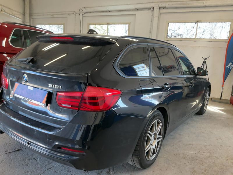BMW 3er 318i Sport Line 2017 – снимка 8