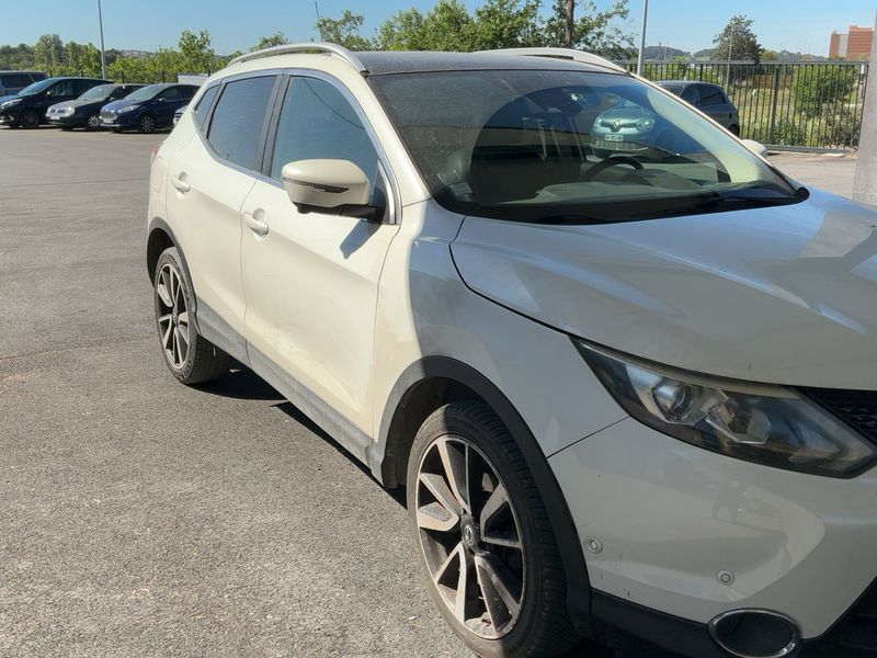 Nissan Qashqai 1.6 dCi Tekna 2014 – снимка 12