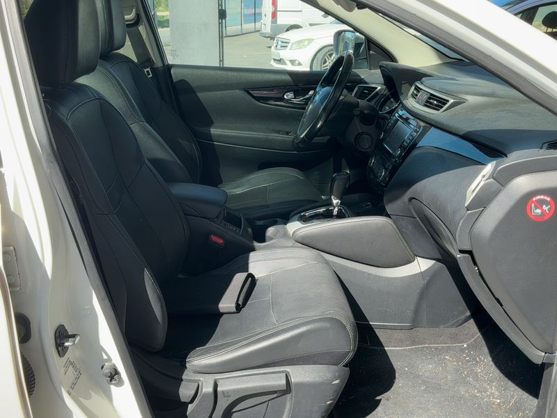 Nissan Qashqai 1.6 dCi Tekna 2014 – снимка 16