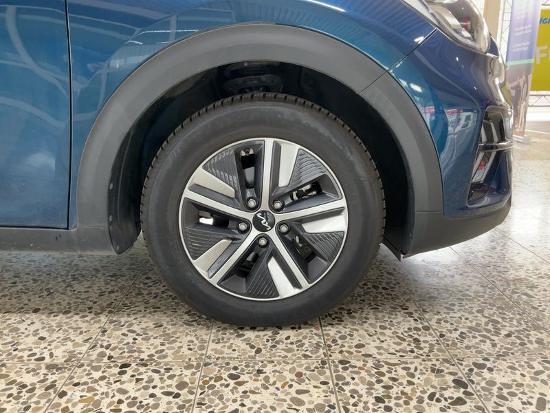 Kia Niro 1.6 Plug-in Hybrid Vision 2022 – снимка 11