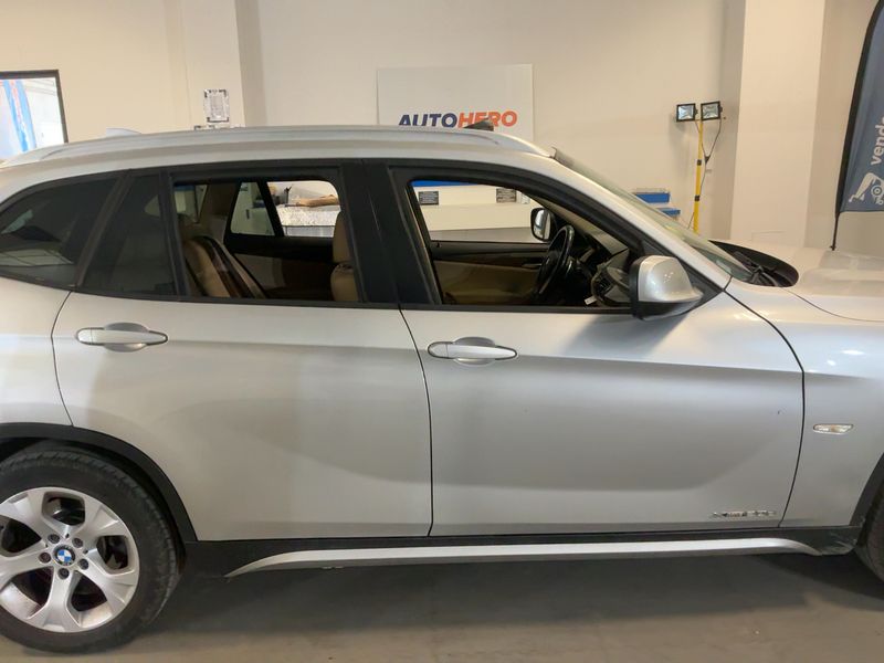 BMW X1 xDrive 20d Luxe 2010 – снимка 10