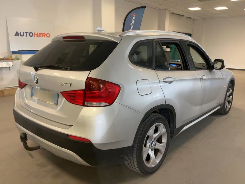 BMW X1 xDrive 20d Luxe 2010 – снимка 8