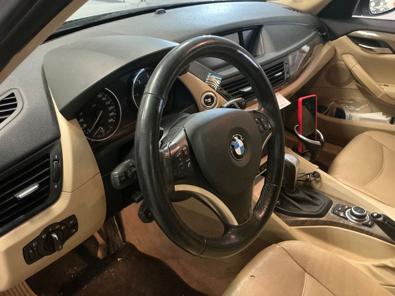 BMW X1 xDrive 20d Luxe 2010 – снимка 30