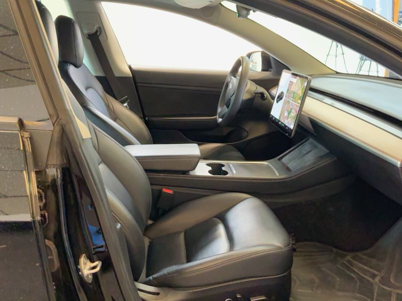 Tesla Model 3 Standard Range Plus 2021 – снимка 16
