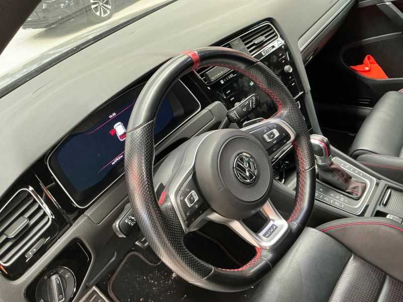 Volkswagen Golf VII 2.0 TSI GTI TCR 2019 – снимка 24