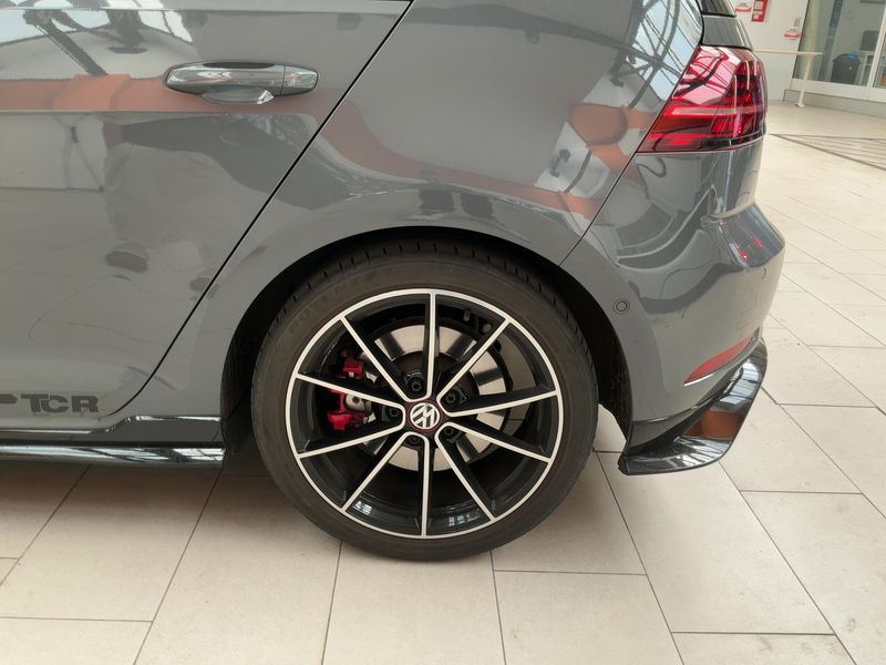Volkswagen Golf VII 2.0 TSI GTI TCR 2019 – снимка 5
