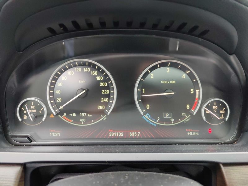 BMW 7er 730d 2012 – снимка 11
