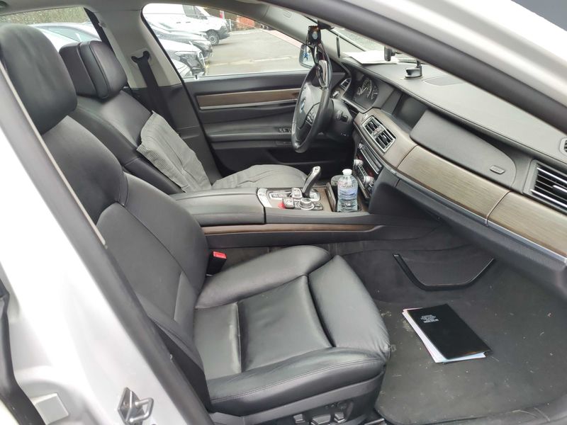 BMW 7er 730d 2012 – снимка 9
