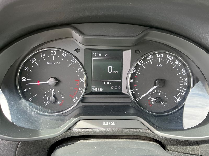Skoda Octavia 1.6 TDI Style 2016 – снимка 19