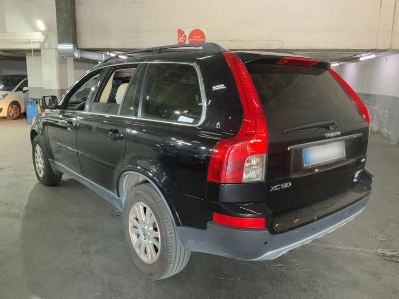 Volvo XC90 2.4 D5 Momentum 2007 – снимка 6