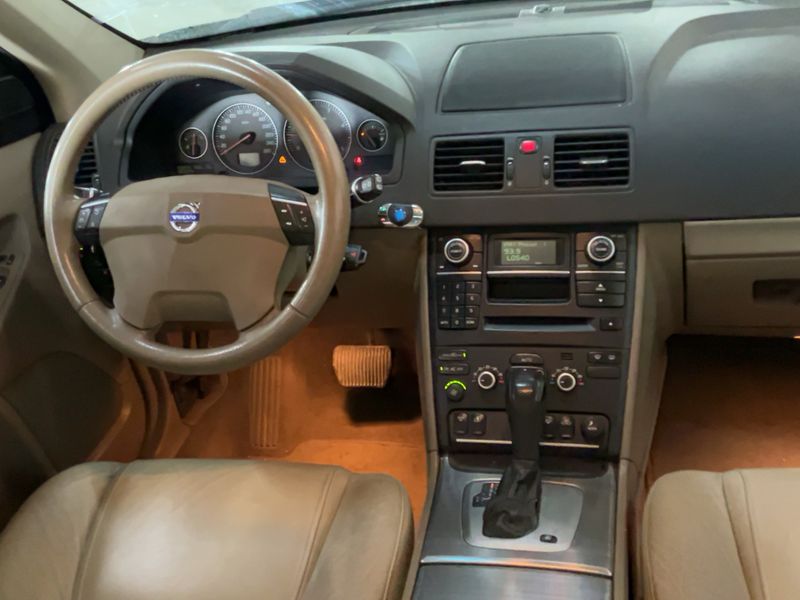 Volvo XC90 2.4 D5 Momentum 2007 – снимка 17