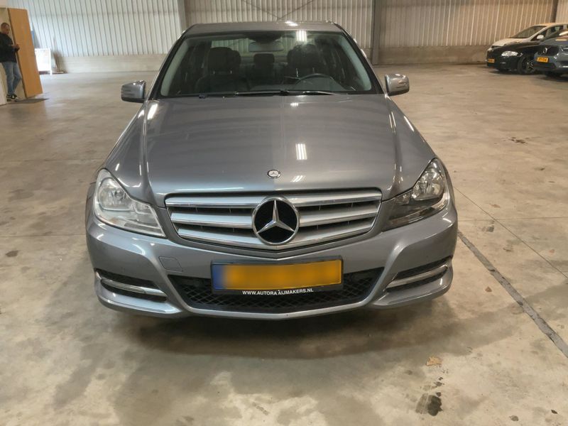 Mercedes-Benz C-Klasse C 200 CDI BlueEfficiency Avantgarde 2011 – снимка 14