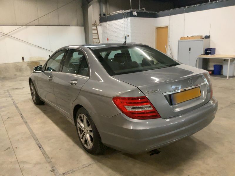 Mercedes-Benz C-Klasse C 200 CDI BlueEfficiency Avantgarde 2011 – снимка 6