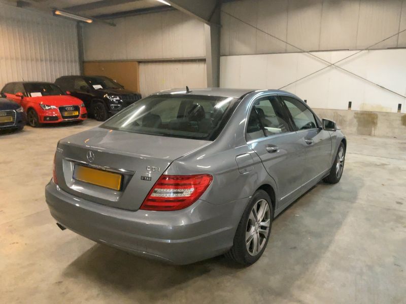 Mercedes-Benz C-Klasse C 200 CDI BlueEfficiency Avantgarde 2011 – снимка 8