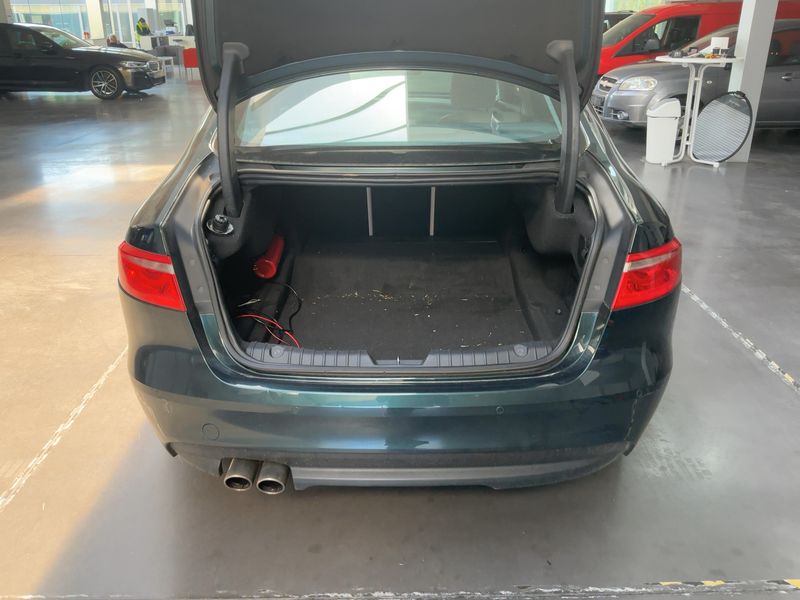 Jaguar XF 20d Ingenium Edition 2017 – снимка 15