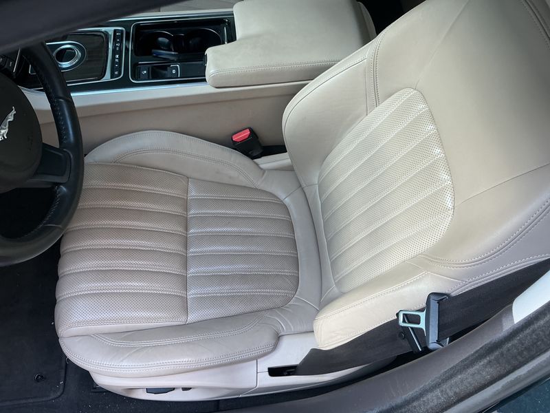 Jaguar XF 20d Ingenium Edition 2017 – снимка 29