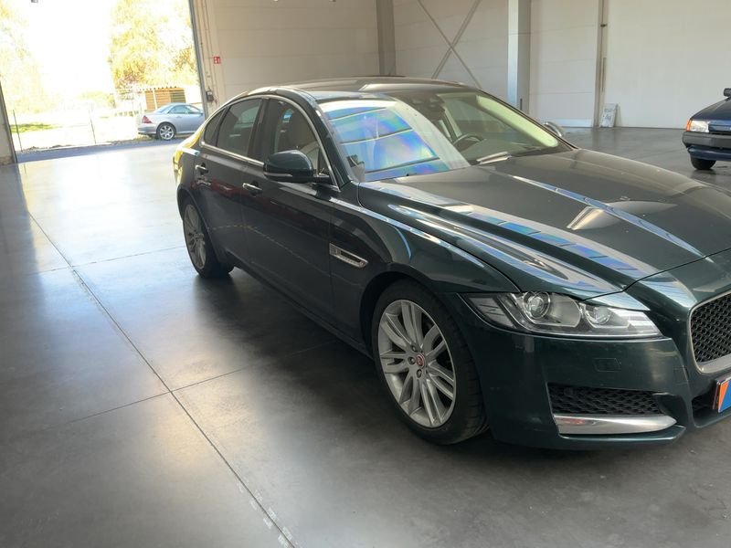 Jaguar XF 20d Ingenium Edition 2017 – снимка 12