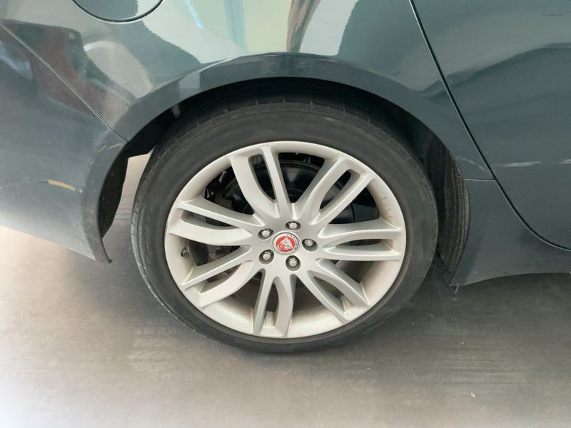 Jaguar XF 20d Ingenium Edition 2017 – снимка 9