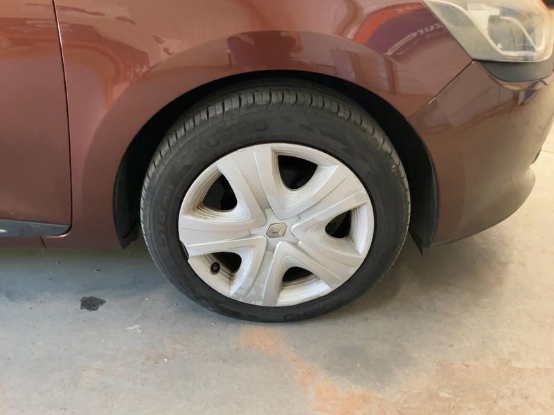 Renault Clio 1.5 dCi Energy Zen 2014 – снимка 11