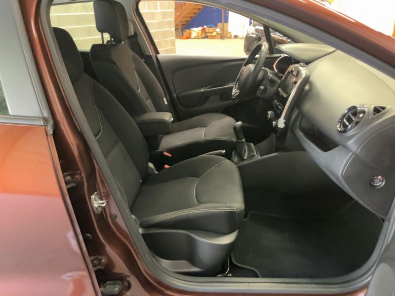 Renault Clio 1.5 dCi Energy Zen 2014 – снимка 16