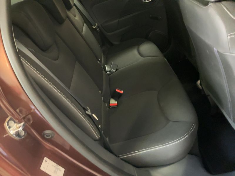 Renault Clio 1.5 dCi Energy Zen 2014 – снимка 19