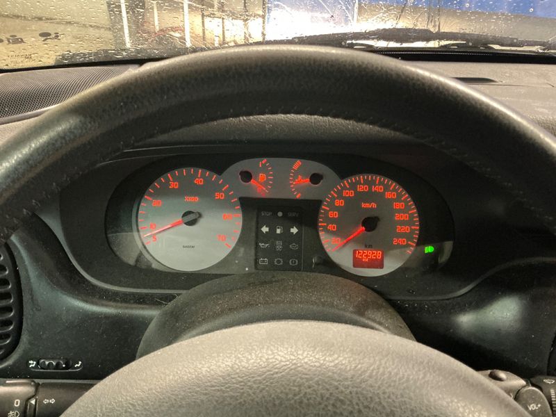 Renault Megane 1.8 Privilege 2001 – снимка 4
