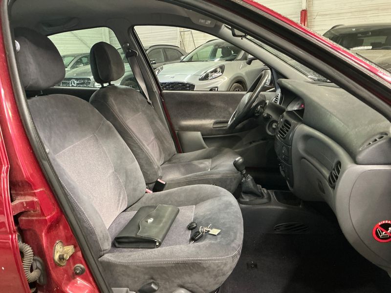 Renault Megane 1.8 Privilege 2001 – снимка 3