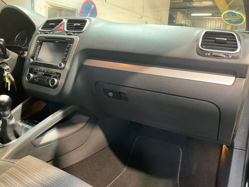 Volkswagen Scirocco 2.0 TSI Team 2010 – снимка 26