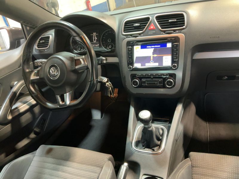 Volkswagen Scirocco 2.0 TSI Team 2010 – снимка 17