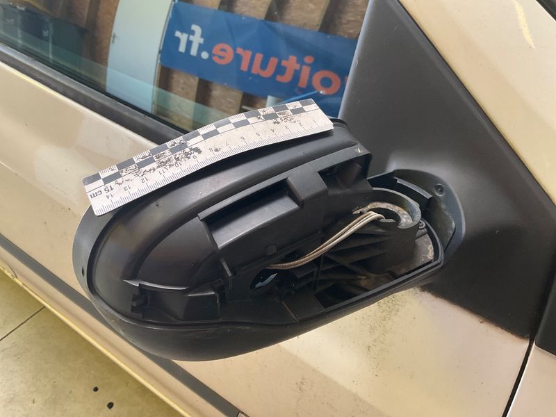 Renault Clio 1.2 Authentique 2011 – снимка 24