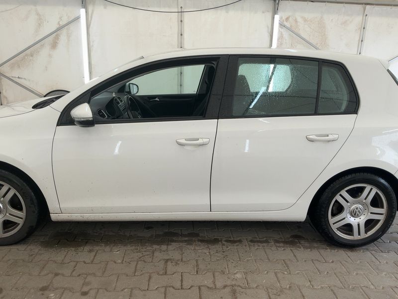 Volkswagen Golf VI 2.0 TDI Comfortline 2010 – снимка на щета