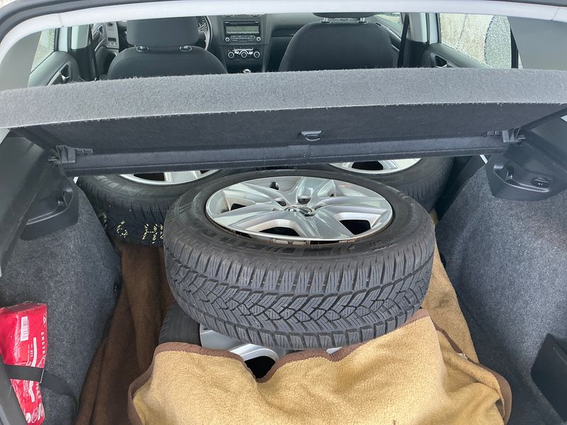 Volkswagen Golf VI 2.0 TDI Comfortline 2010 – снимка 21